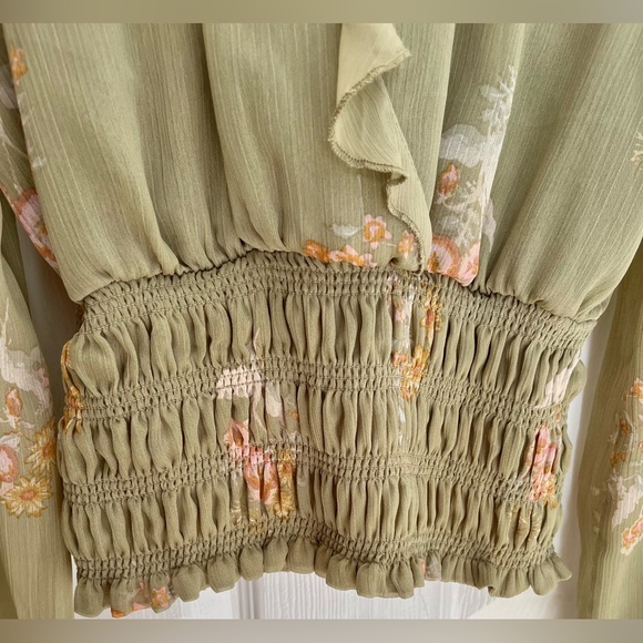 Free People Women’s Smocked So Nice Blouse, Size XS NWOT - Picture 8 of 9